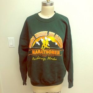 Vintage green Alaska marathon sweatshirt L XL